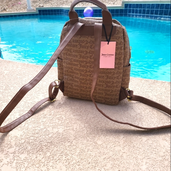 New Juicy Couture Chestnut Brown Statement Gothic Print Logo Backpack Bag - Picture 2 of 9